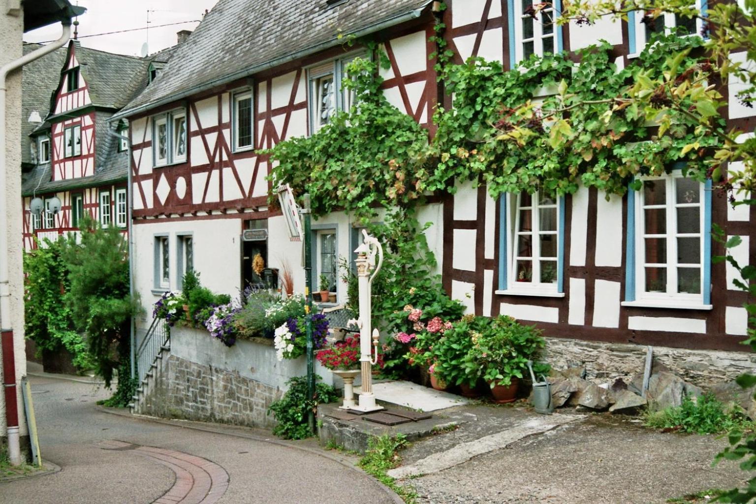 Gaestehaus Ina-Maria, Apartments Obernhof Zewnętrze zdjęcie