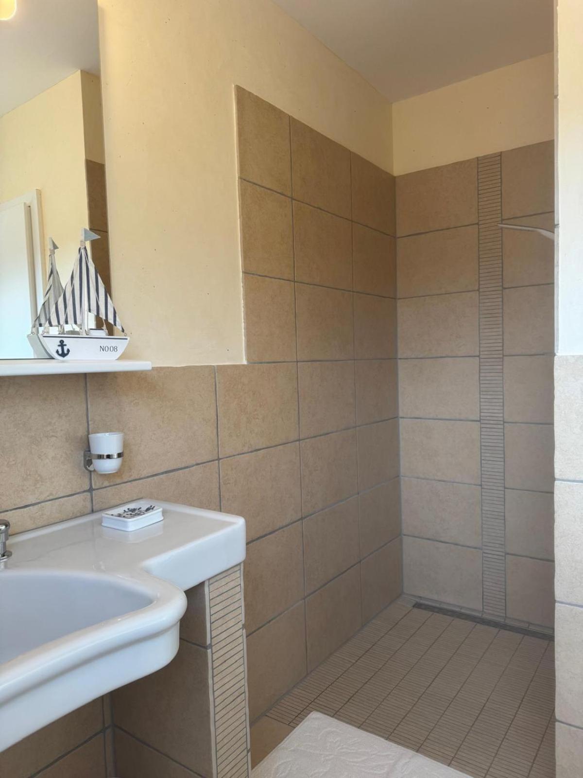 Gaestehaus Ina-Maria, Apartments Obernhof Zewnętrze zdjęcie